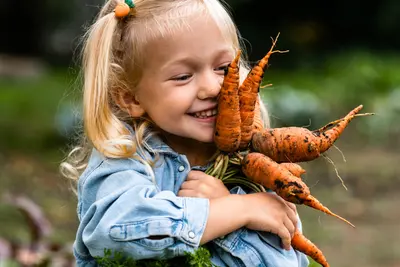 Tuinieren met kinderen: zo maak je een mini moestuin met de kids!
